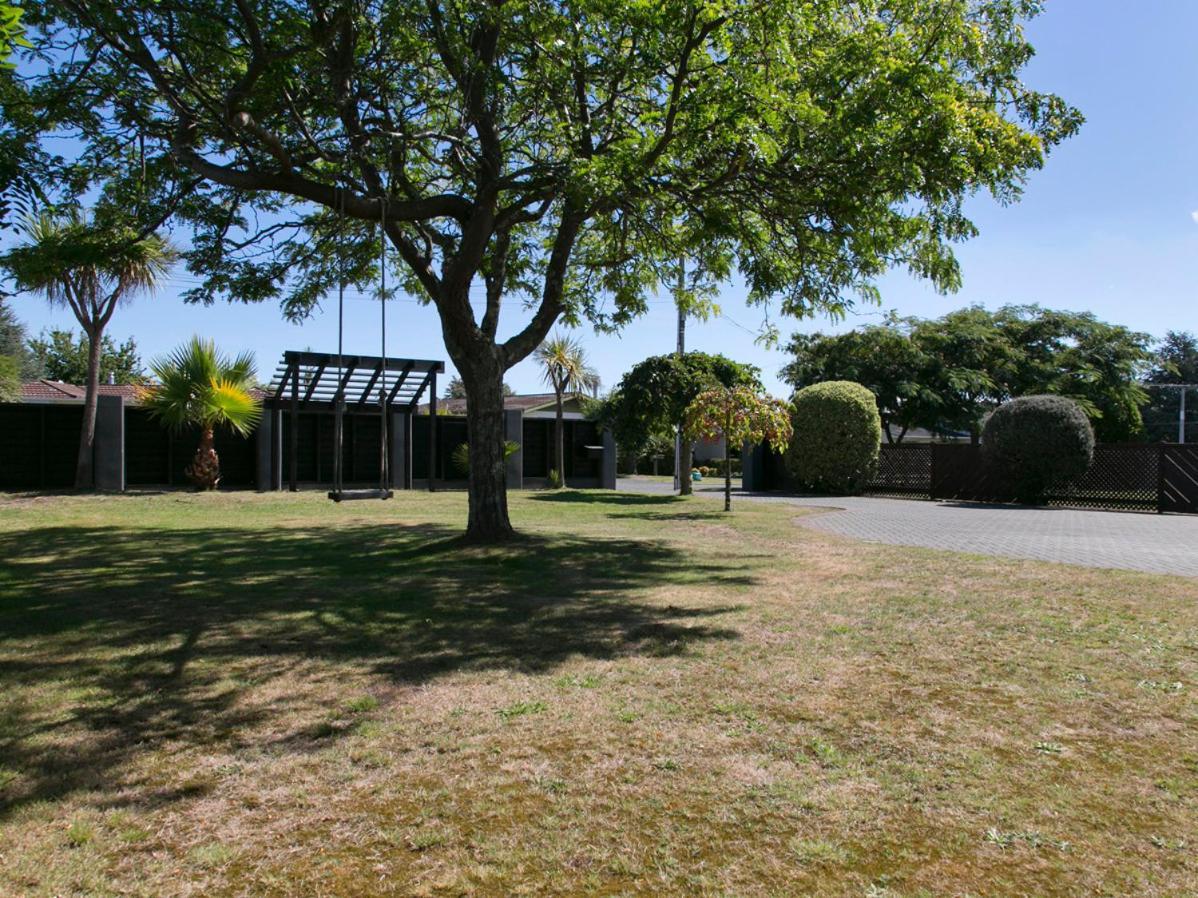 Taupo Escape - Rainbow Point Holiday Home Екстер'єр фото
