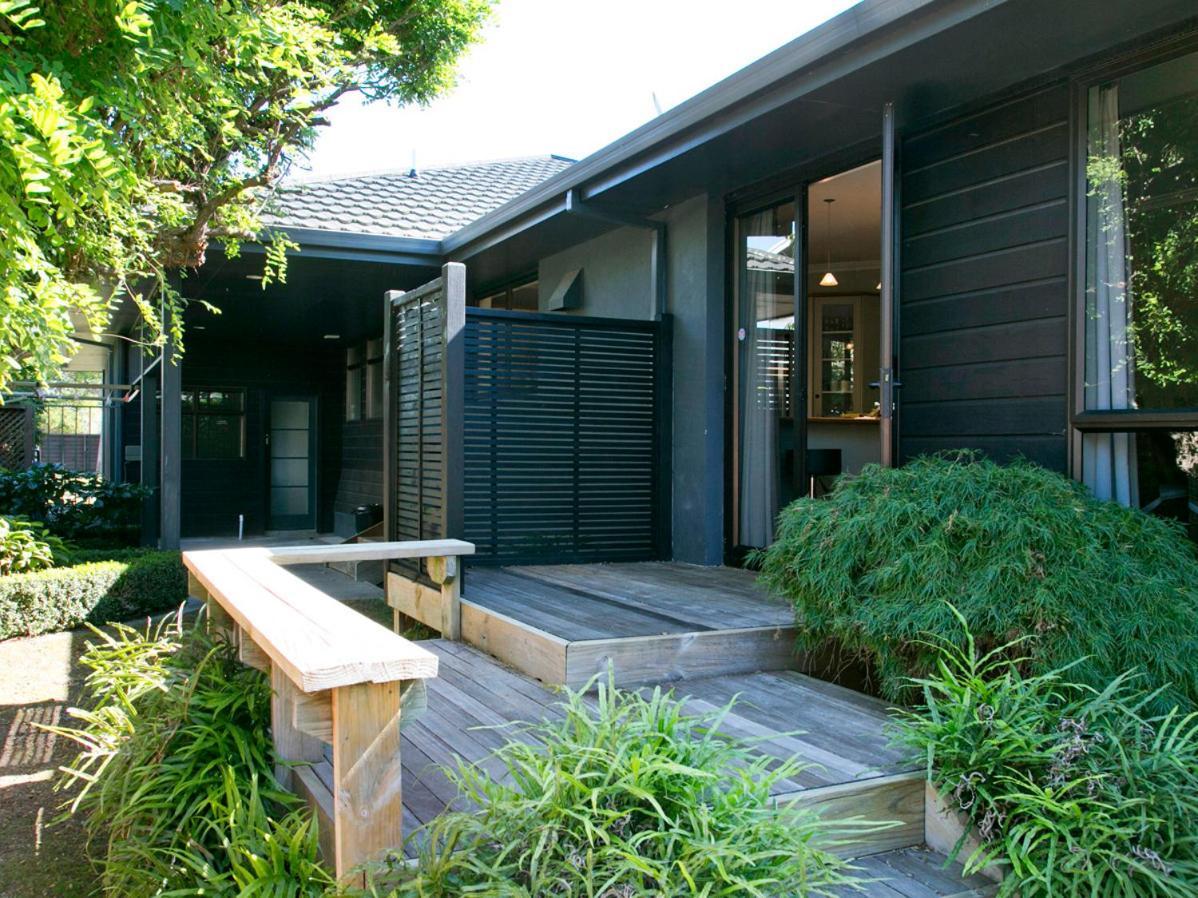 Taupo Escape - Rainbow Point Holiday Home Екстер'єр фото